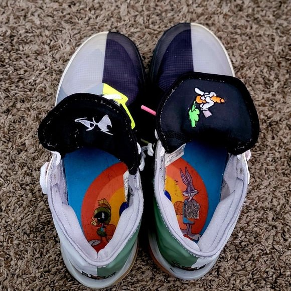 Nike Lebron 18 low Space Jam Bugs and Marvin sneakers - Picture 3 of 8